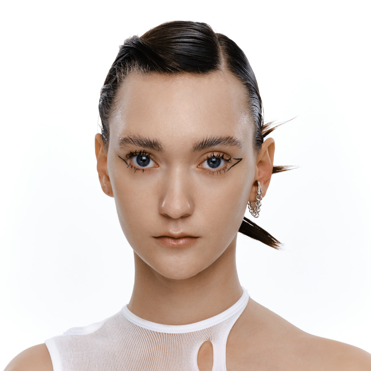Heart-shaped Ear Cuff